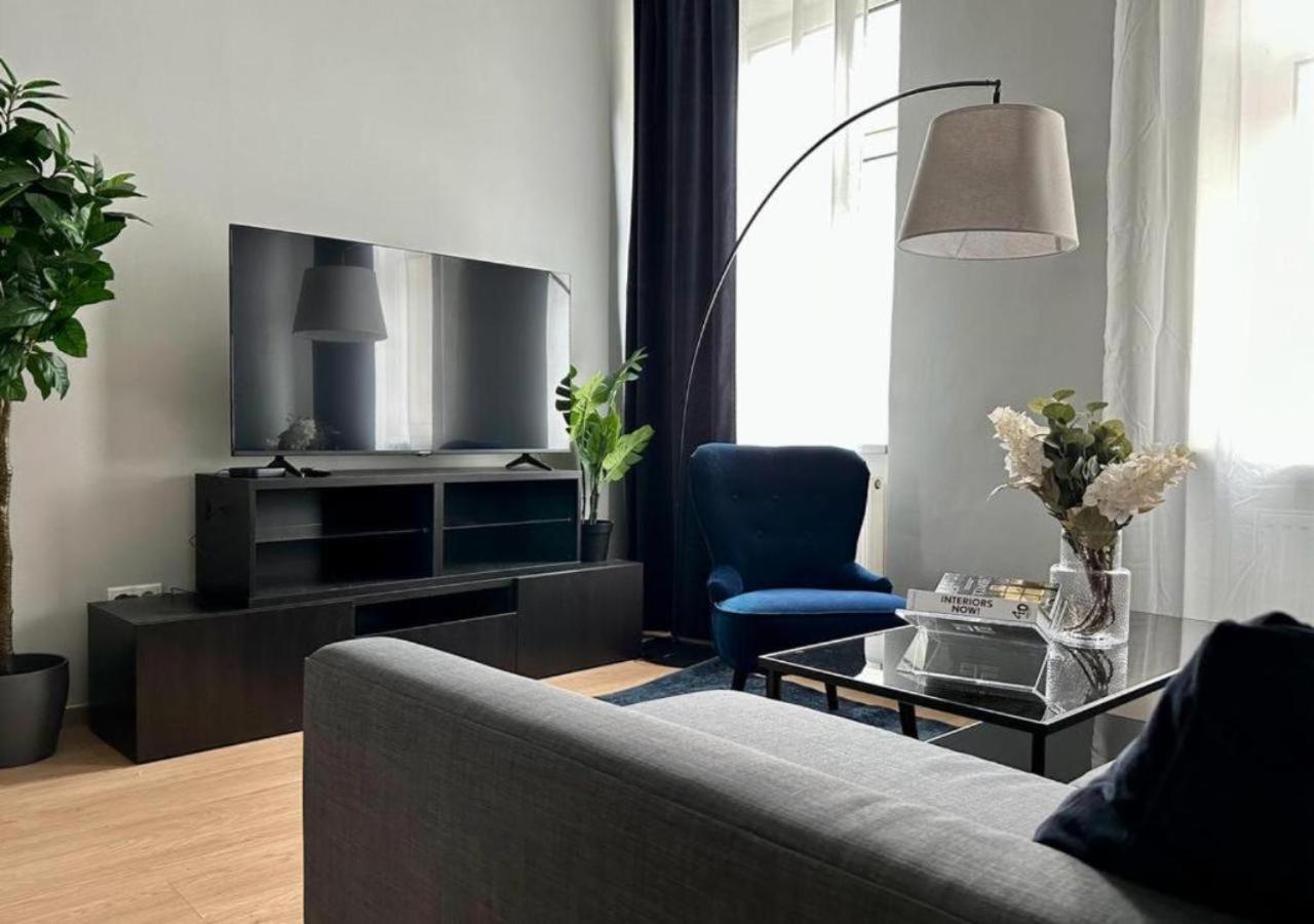 Apartment 5 Bedrooms - 143 M² - Near Main Station
